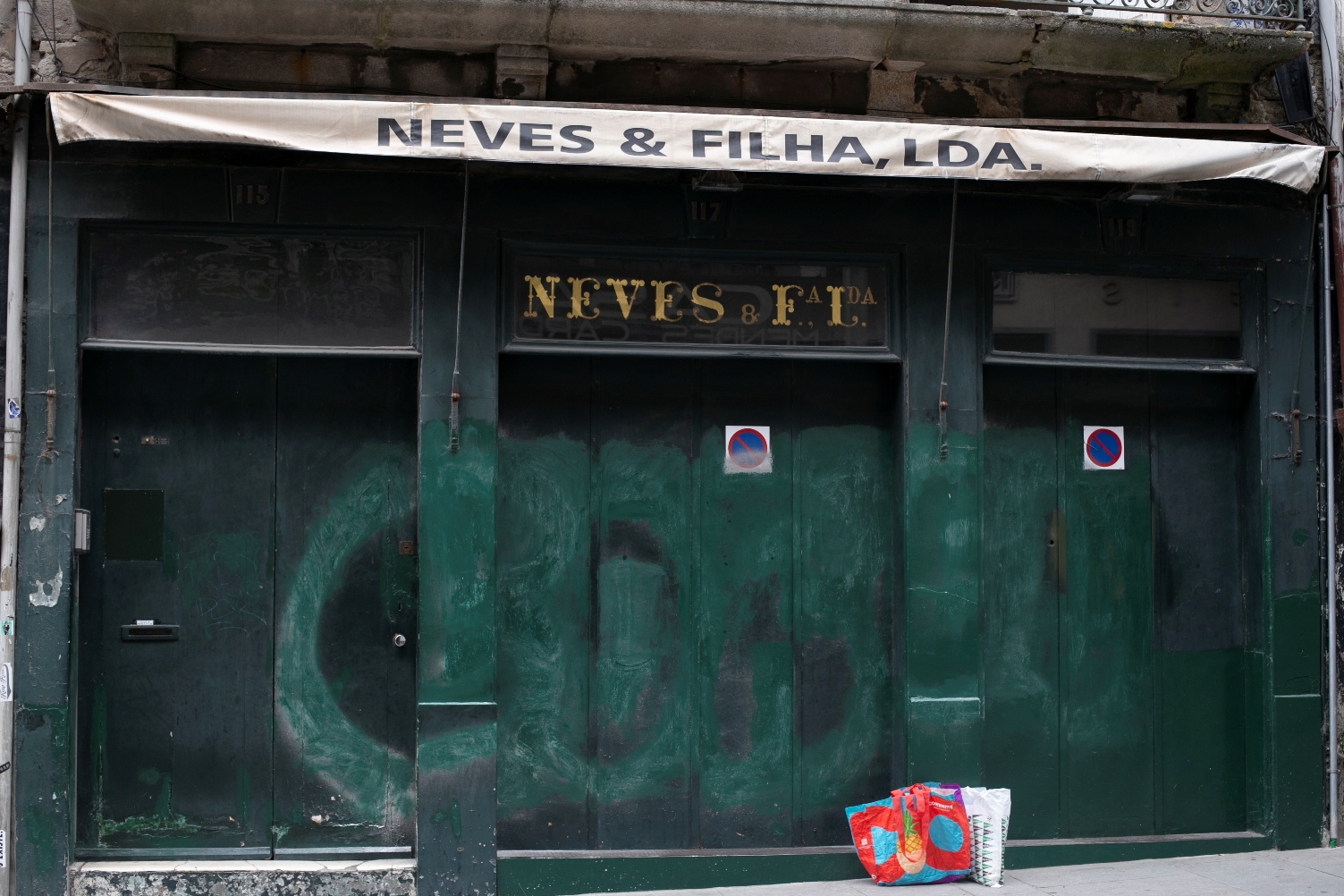 Ourivesaria Neves & Filha - Shops