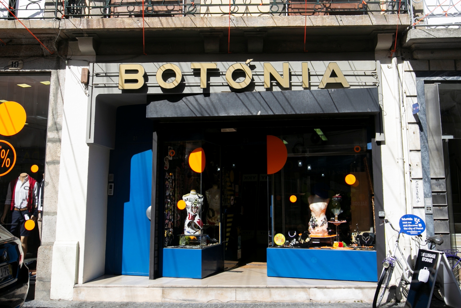 Botónia - Shops