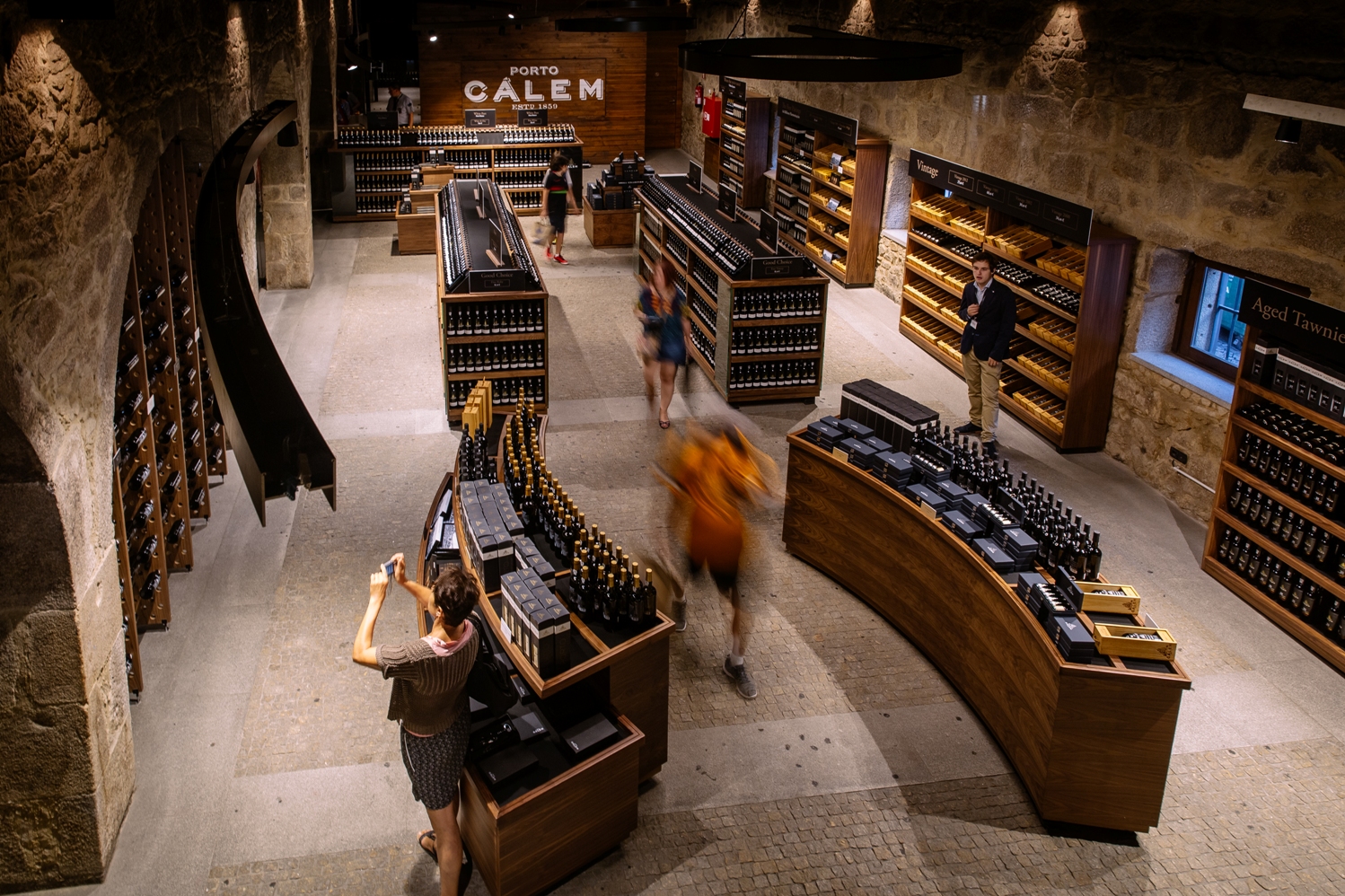Cálem Cellars - Wine Cellars & Quintas