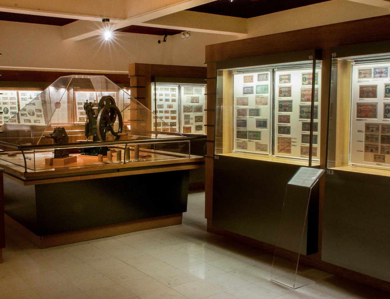 Paper-Money Museum
