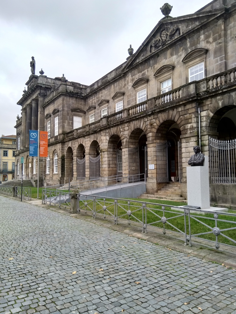 Museu do Centro Hospitalar do Porto - Museus e Centros Temáticos