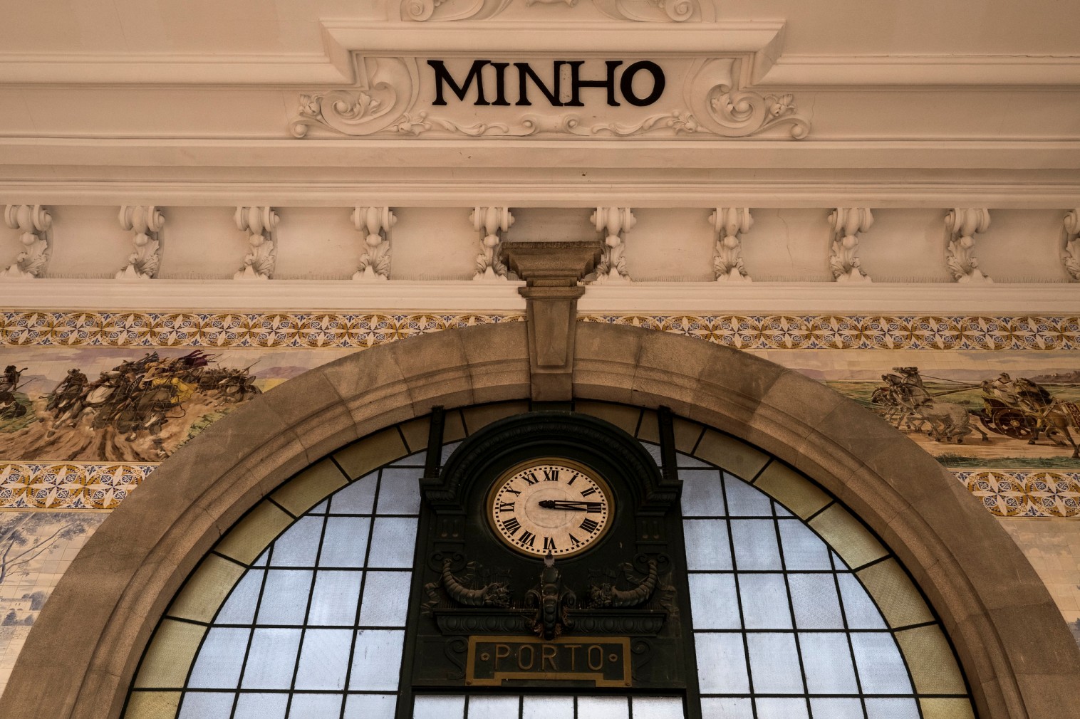 São Bento Railway Station - Monuments